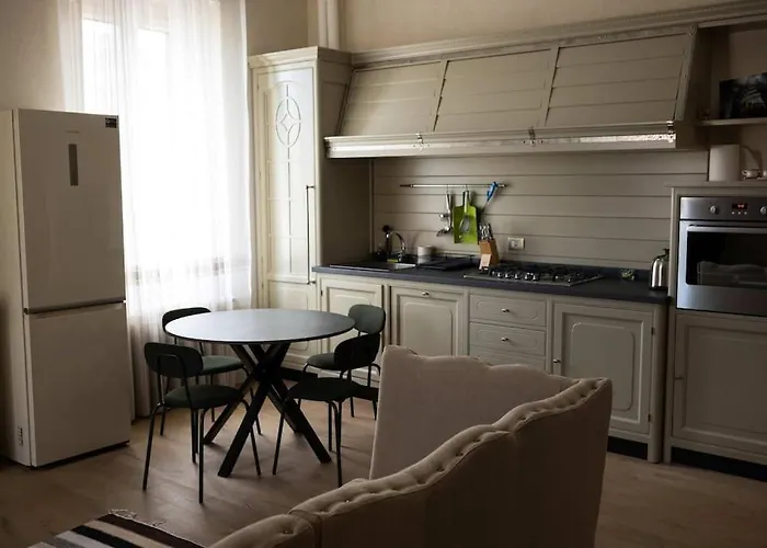 Merulana Penthouse: 5 Minutes Walk From Colosseum * רומא